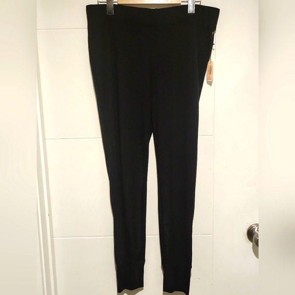 Victoria Secret PJs - Picture 3 of 3